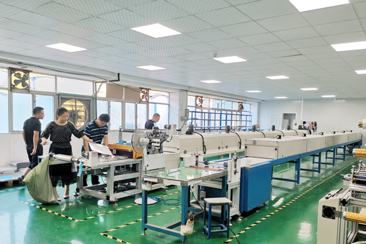 诺丰导热硅胶片生产风采展示 诺丰导热硅胶片生产风采展示